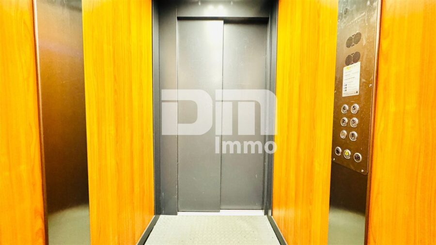 Moderne 4 Zimmer HP / EG Wohnung mit 2 Bädern und großer Terrasse direkt an der Uni - Fahrstuhl